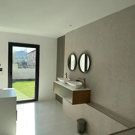 Holiday home Charmante Maison En Pierre-tavel