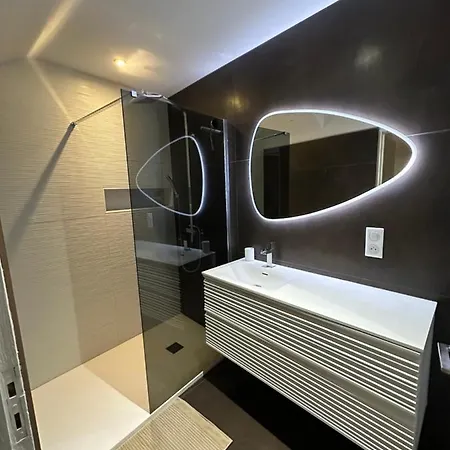 Charmante Maison En Pierre-tavel Holiday home *